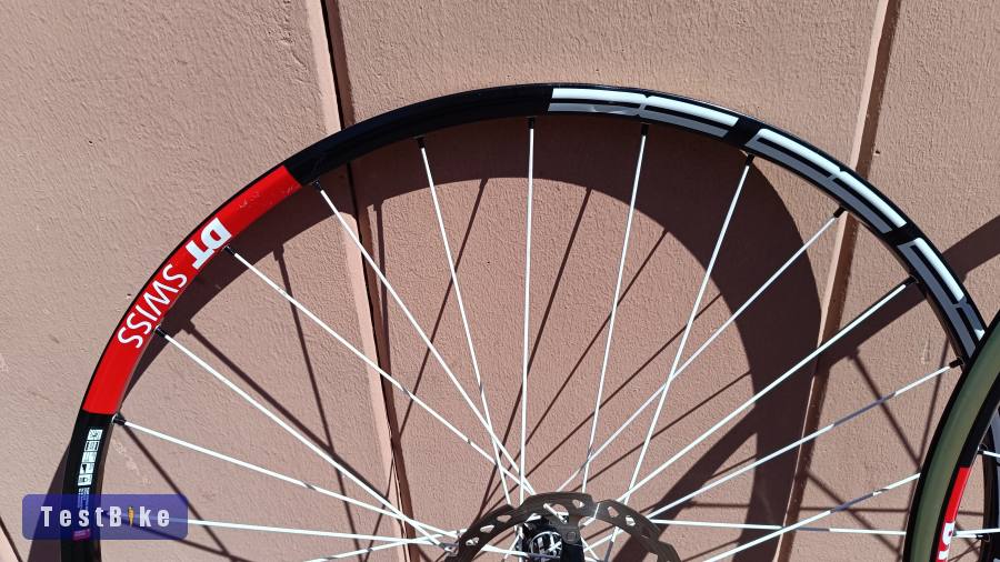 DT Swiss XR RS kerékszett + Shimano SM-RT67 féktárcsák