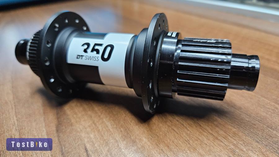 DtSwiss 350 Classic Boost 28h Microspline hatsó agy