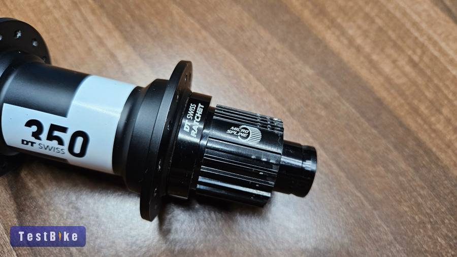 DtSwiss 350 Classic Boost 28h Microspline hatsó agy