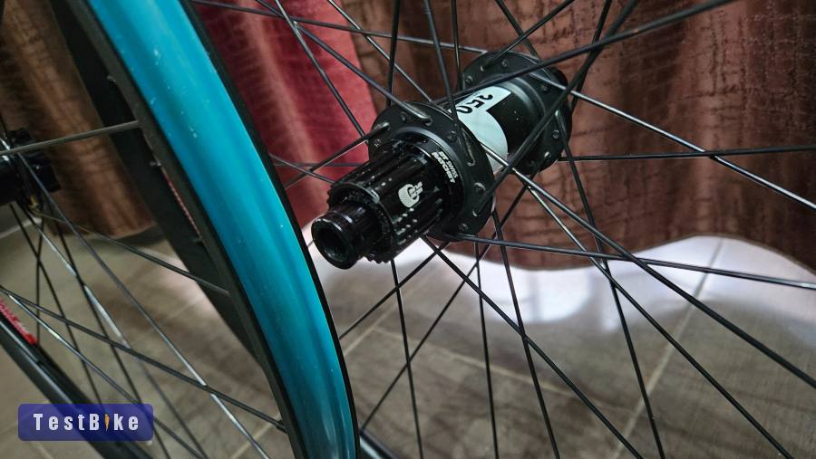 DtSwiss kerékszett Cannondale/Lefty Ocho boost vázakhoz