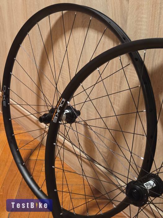 Duke Crazy Star DT Swiss 350 kerékszett