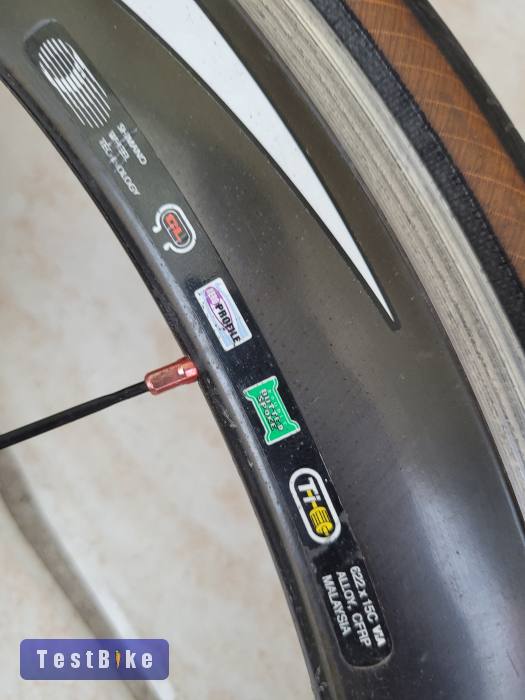 Dura-ace karbon kerékszett eladó.