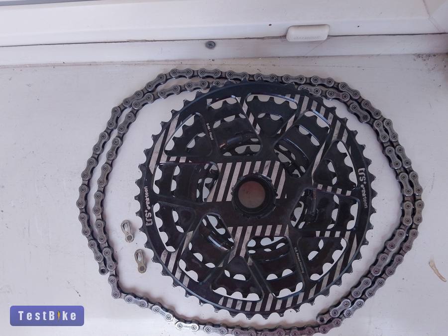 E thirteen 11seb 9-46 fogaskoszorú, Shimano cn-hg 601 lánc