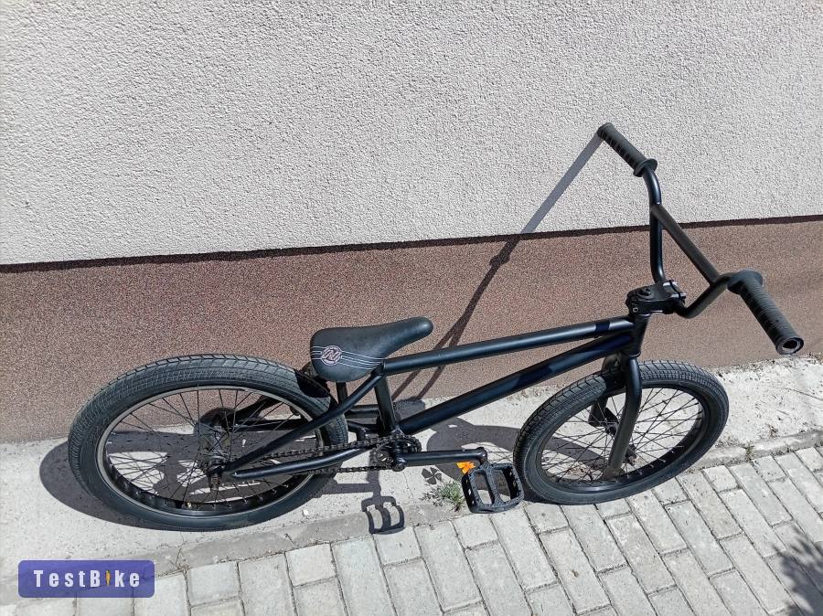 Eastern Cobra BMX pump track