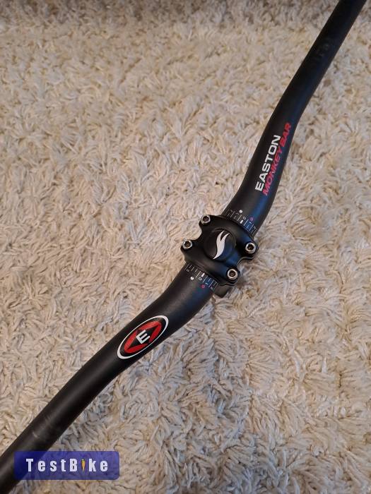 Easton kormány és Giant stucni