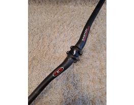 Easton kormány és Giant stucni