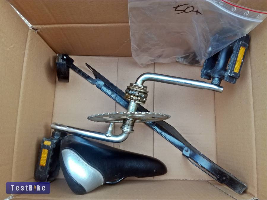 Egy nyomtávos kerékpár utánfutó