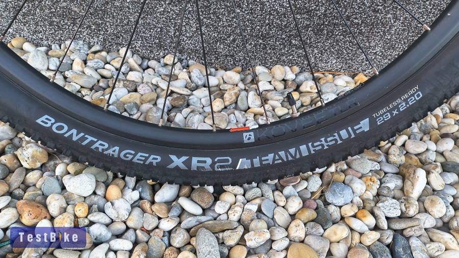 Egy pár használt Bontrager XR2 Team Issue TLR 29x2.20