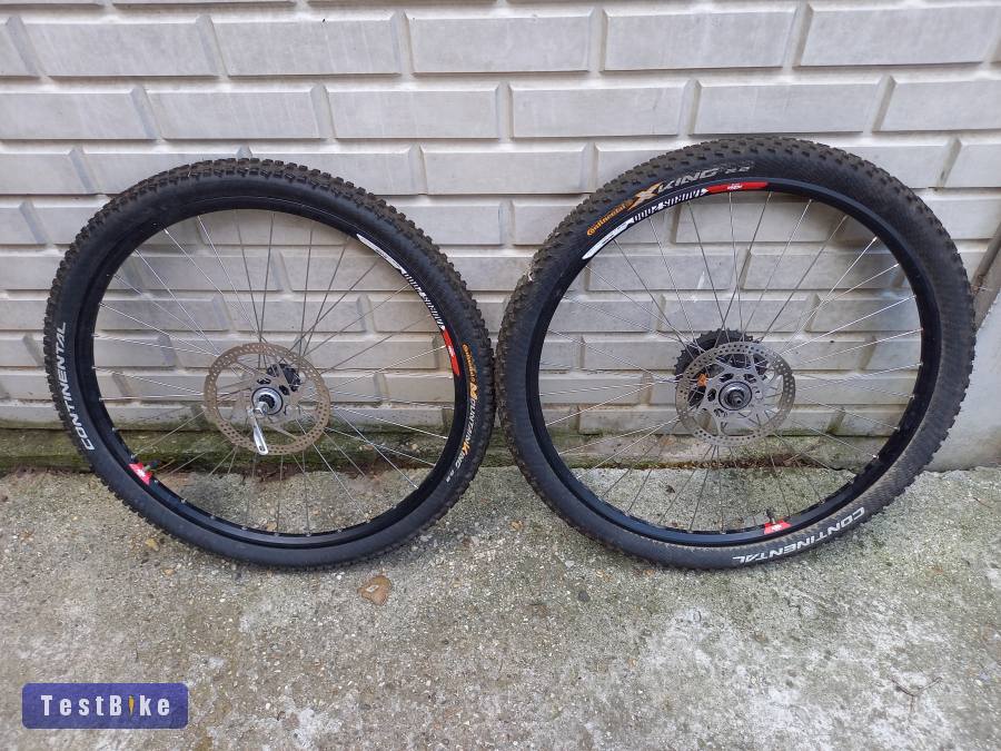 Egy pár KTM 26" tárcsafékes kerék
