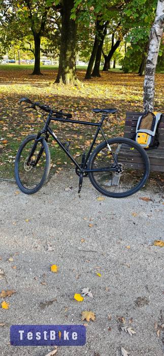 Egyedi Booda Bike Hiker szíjhajtásos