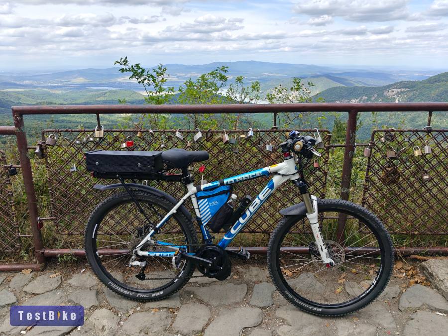 Egyedi építésű Cube elektromos kerékpár - 300 Km hatótávval