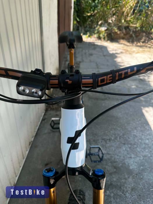 Egyedileg átalakított Új (260 km) Cube Stereo Hybrid 120 pro
