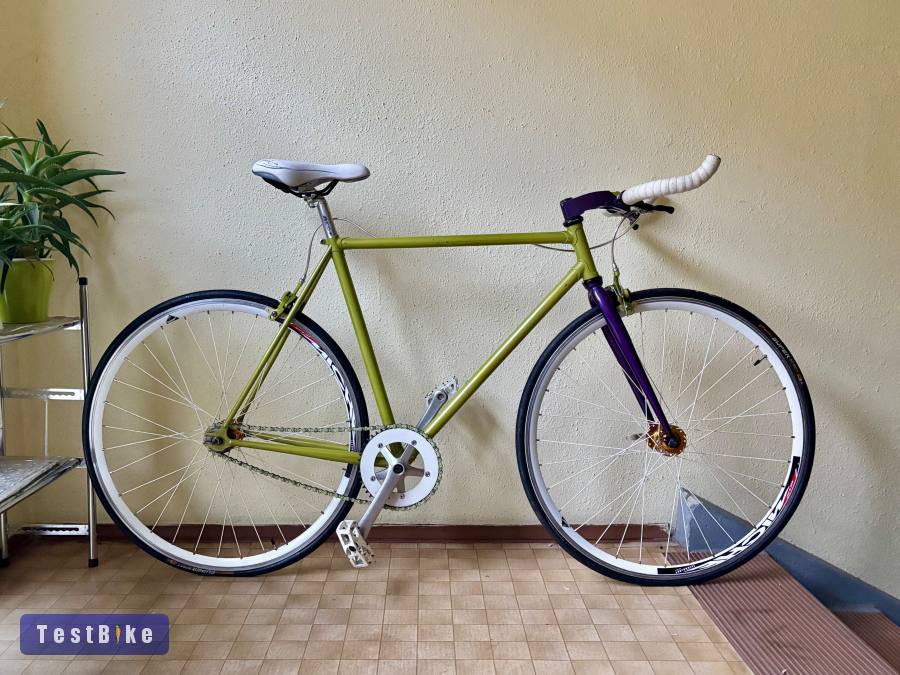Egyedileg épített single speed / fixi kerékpár