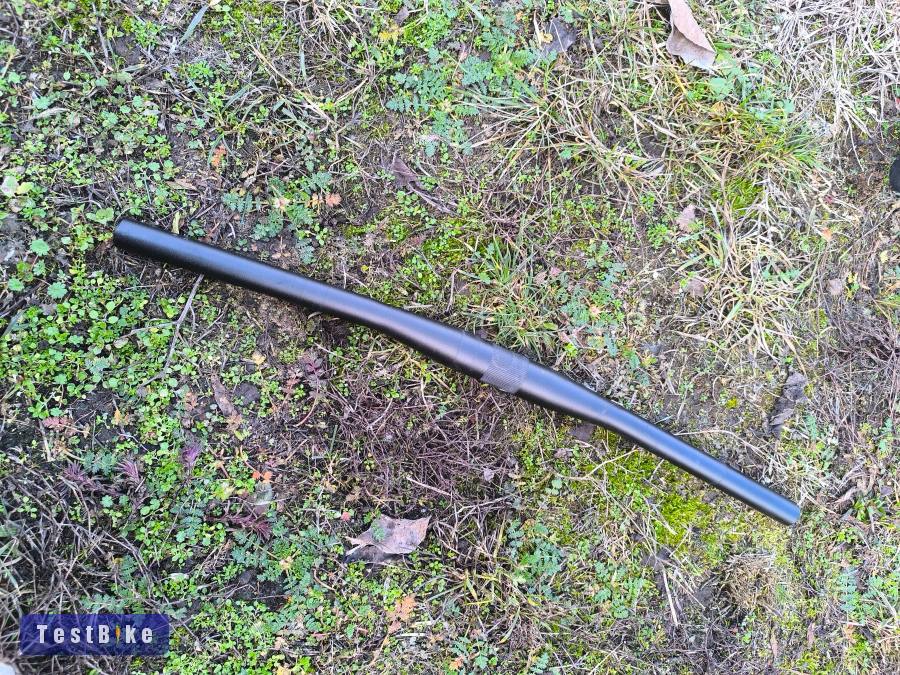 Egyenes kormány 580x0x31,8