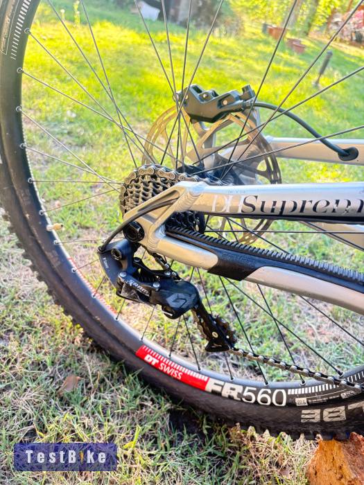 Commencal Supreme V4 2022