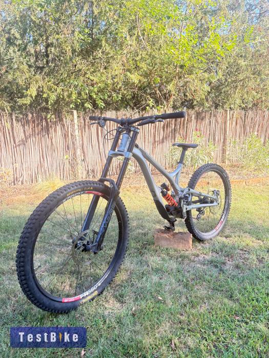 Commencal Supreme V4 2022
