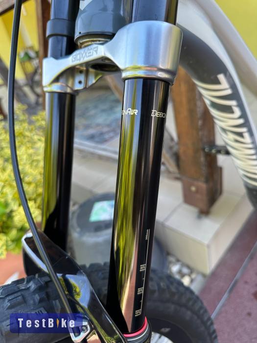Eladó 2020 Commencal Supreme V4 – prémium DH felszereltség
