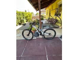 Eladó 2020 Commencal Supreme V4 – prémium DH felszereltség