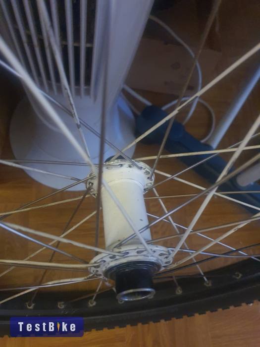 Eladó 24 komplett street kerekek 