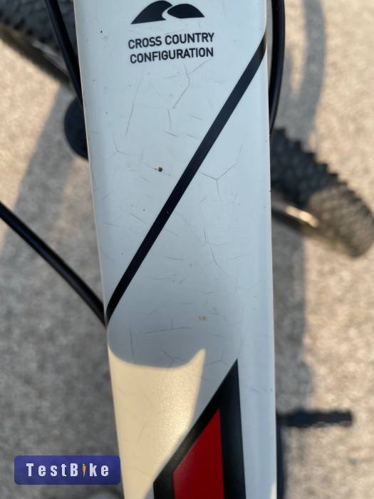 ElADÓ 27,5-es CUBE gyerek bringa 