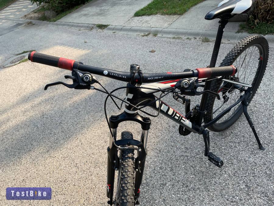 ElADÓ 27,5-es CUBE gyerek bringa 