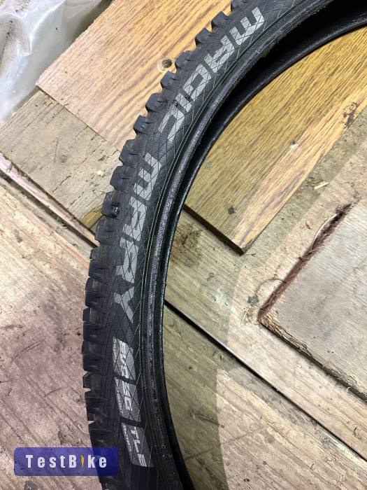 Eladó 27.5 DH/Enduro külsők