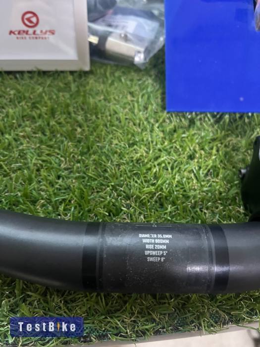 Eladó 35mm pivot carbon kormány és stucni