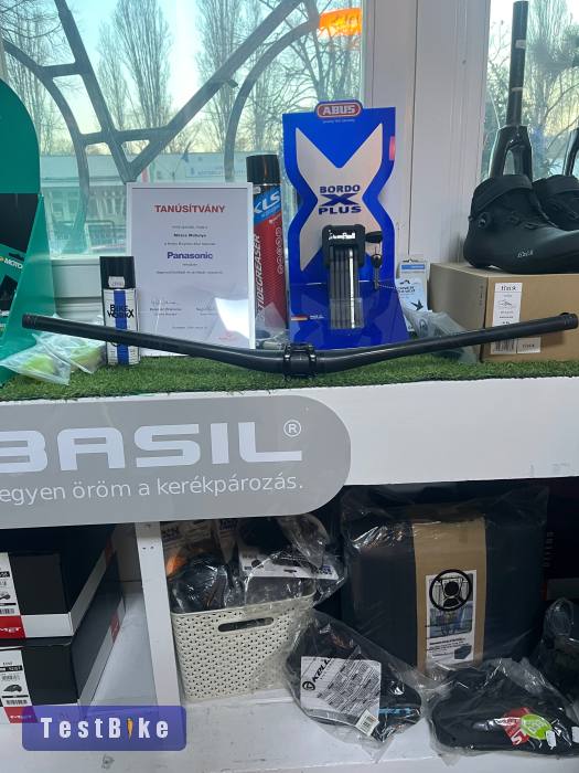 Eladó 35mm pivot carbon kormány és stucni