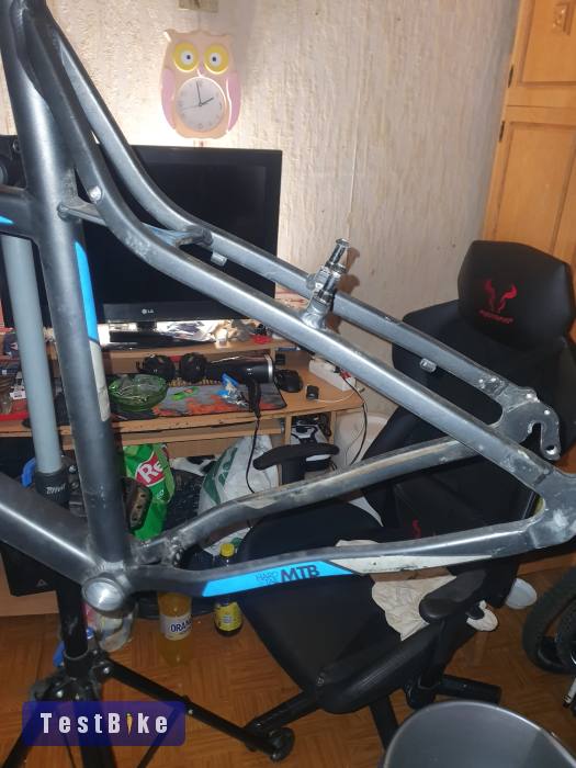 Eladó B'Twin Rockrider 340 mtb M váz