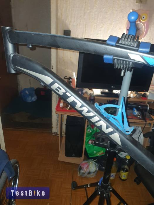 Eladó B'Twin Rockrider 340 mtb M váz