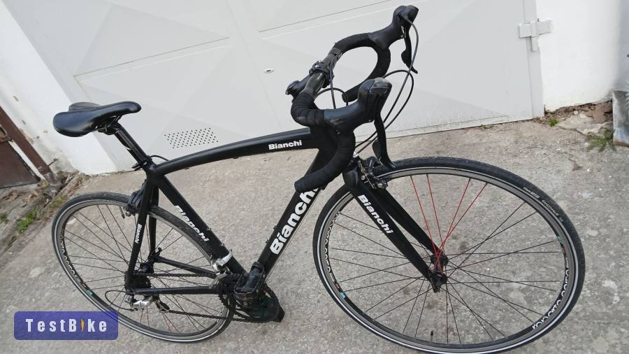 Eladó Bianchi országúti kerékpár