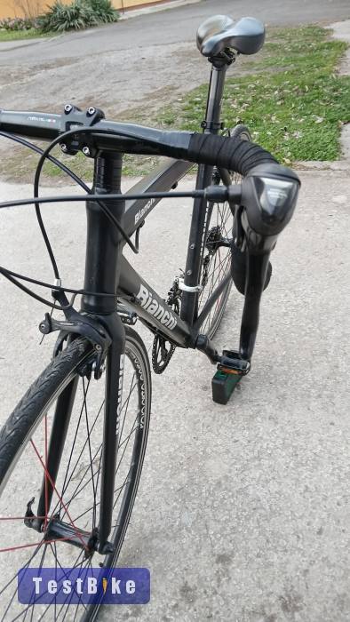 Eladó Bianchi országúti kerékpár