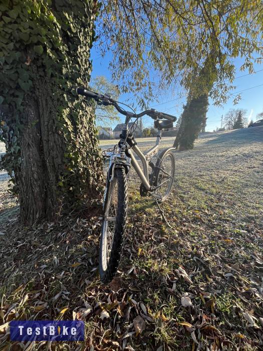 Jól felszerelt bicikli váltás miatt eladó!