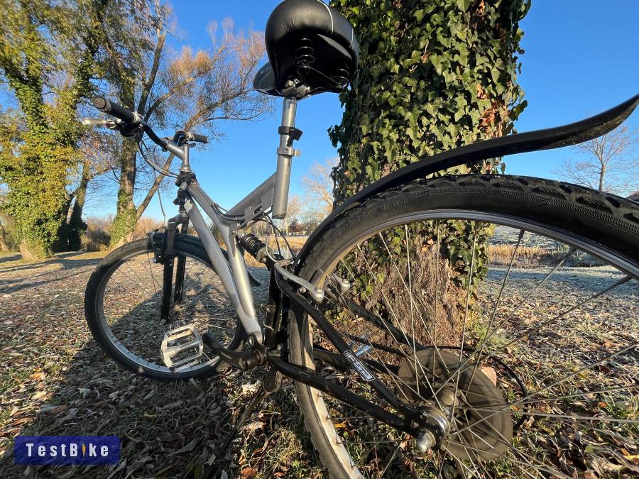 Jól felszerelt bicikli váltás miatt eladó!