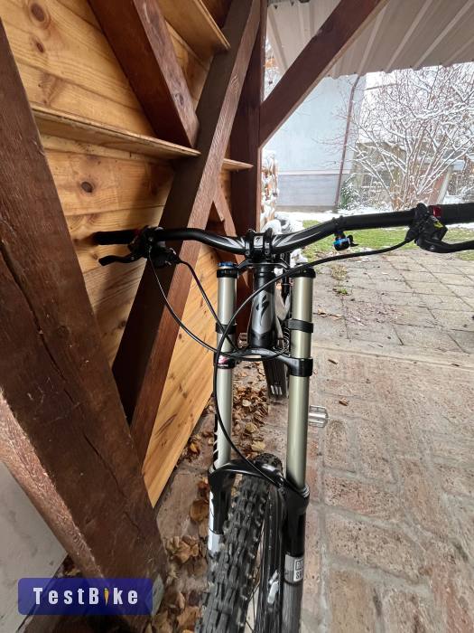 Jól felszerelt bicikli váltás miatt eladó!