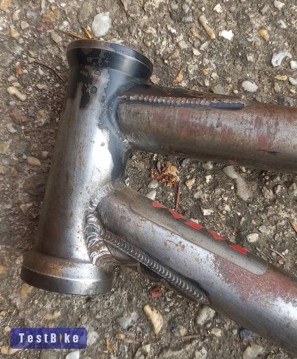 Eladó Bone Deth Liiving Dead 21" váz 