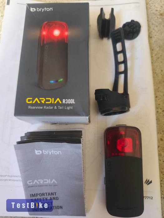 Eladó Bryton Gardia R300L hátsó lámpa és radar 