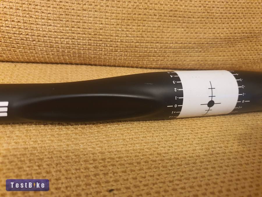 Elado carbon kormány 720mm