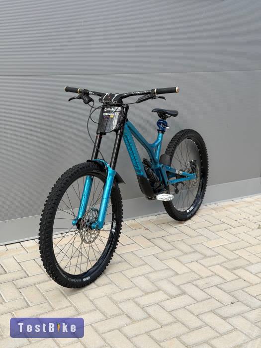 Eladó Commencal Suprem V4 DH