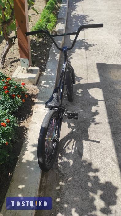 Eladó Dartmoor Yuki vázra épített Bmx