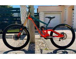 Eladó DH biciklim