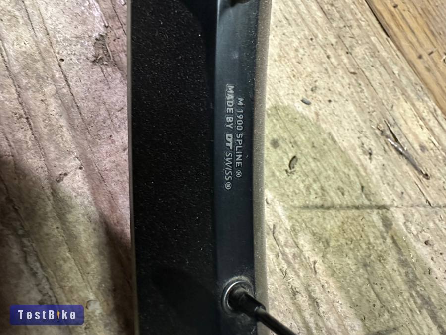 Eladó DT SWISS M1900 27.5 BOOST kerék