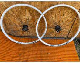 Eladó egy  Alexrims DP20/Shimano m525 t.fékes kerékszett