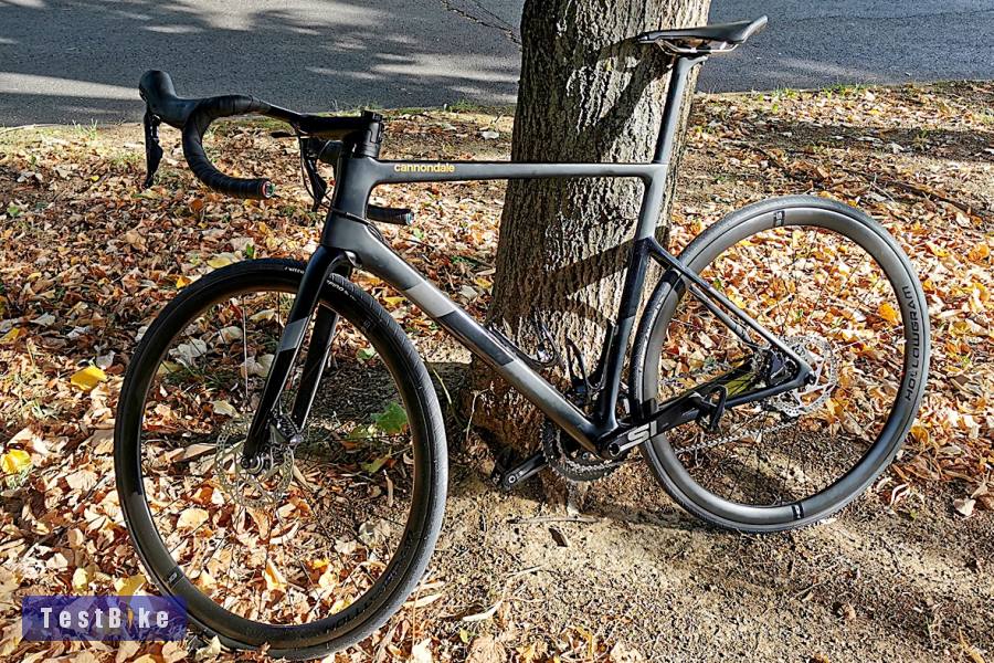 Eladó egy Cannondale Supersix kerékpár