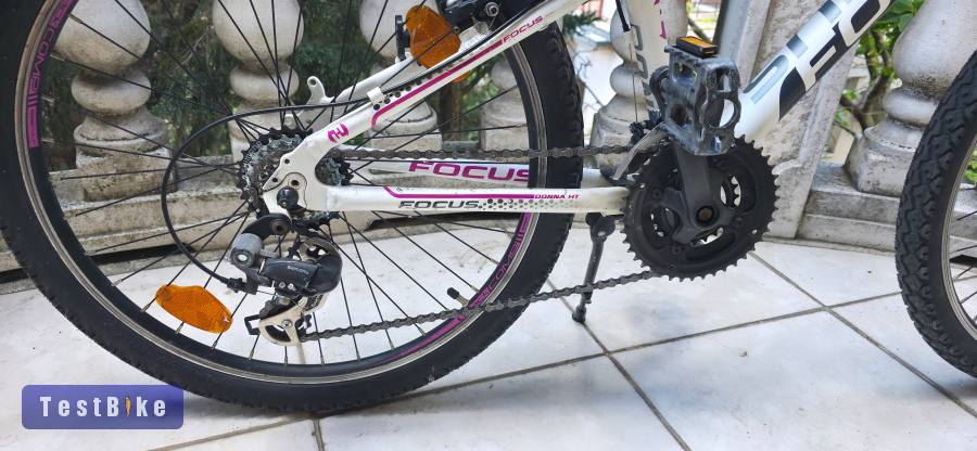 Eladó egy Focus Donna 24"-os gyermek kerékpár