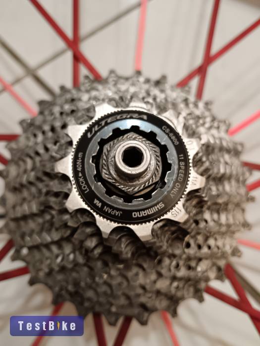 Eladó egy Fulcrum Racing Zero 2-Way Fit országúti kerékszett