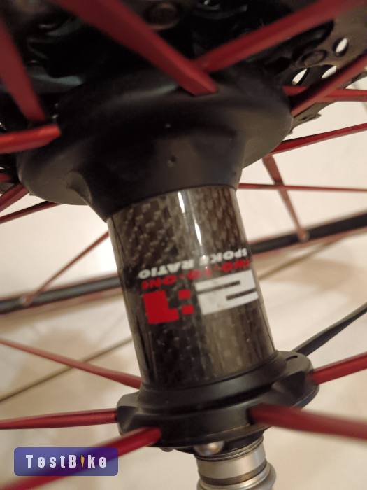 Eladó egy Fulcrum Racing Zero 2-Way Fit országúti kerékszett