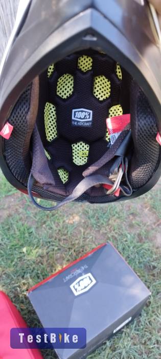 Eladó egy használt 100% Aircraft Carbon XL-es Bukósisak !!