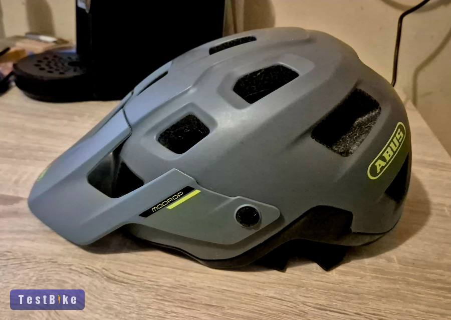 Eladó egy használt Abus  Modrop enduro sisak 