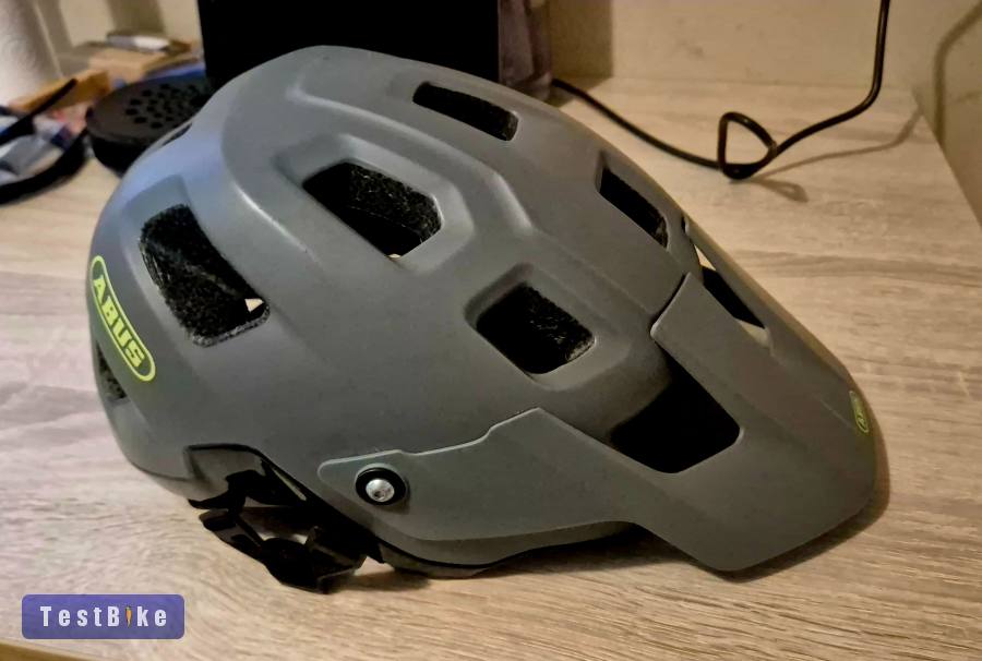 Eladó egy használt Abus  Modrop enduro sisak 